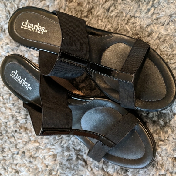 Charles by Charles David slip on wedges - Picture 3 of 6